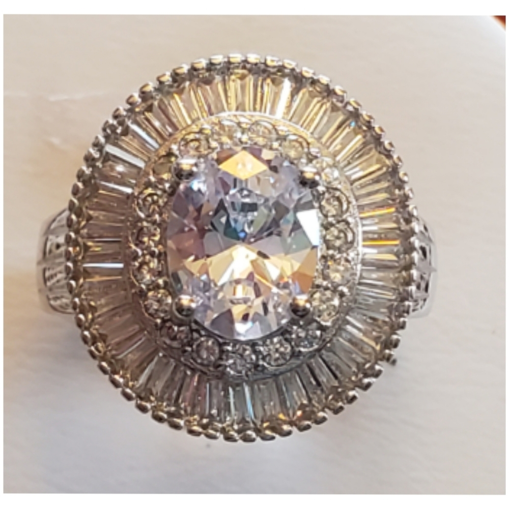 Genuine 6.4ct White Topaz Ring Size 6 & 7